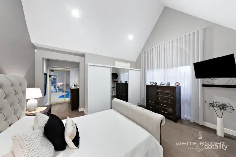 Property photo of 1 Reed Place Caroline Springs VIC 3023