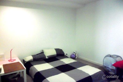 Property photo of 611/815 Bourke Street Docklands VIC 3008