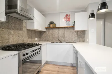 Property photo of 37 Anderson Street Wodonga VIC 3690