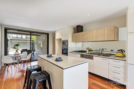 Property photo of 32 Lobb Street Brunswick VIC 3056