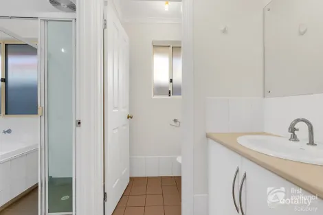 Property photo of 1 Wayfarer Mews Smithfield SA 5114