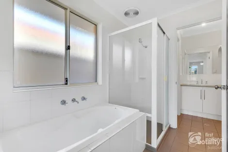 Property photo of 1 Wayfarer Mews Smithfield SA 5114