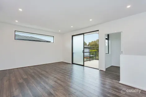 Property photo of 2/30 Dorset Road Croydon VIC 3136