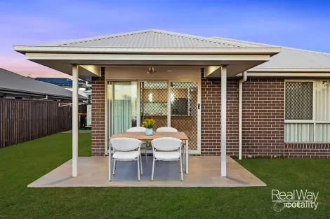 Property photo of 8 Lang Street White Rock QLD 4306