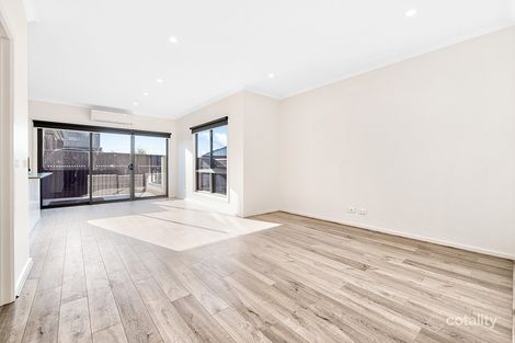Property photo of 15C Lanthorn Crescent Cranbourne East VIC 3977