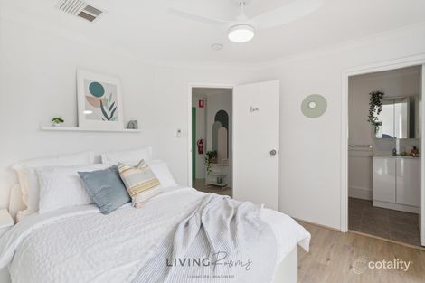 2 Cornwall Cl, Morley, WA 6062
