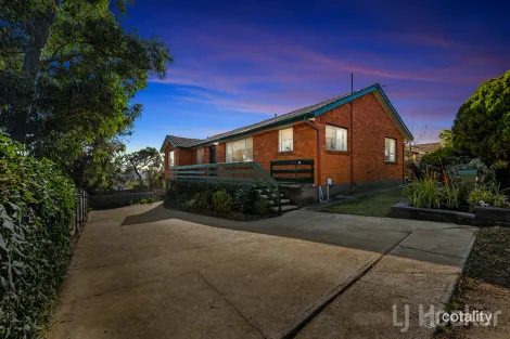 Property photo of 20 Stuart Street Crestwood NSW 2620