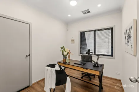 Property photo of 8 Francis Avenue Broadview SA 5083