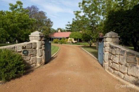 26 Sadler Dr, Gooseberry Hill, WA 6076