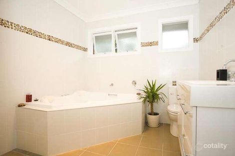 Property photo of 2 Leichhardt Crescent Sylvania NSW 2224
