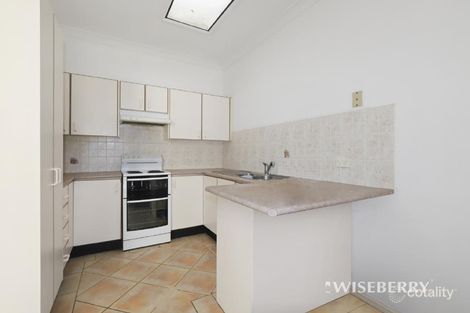 2/2-4 Oxford Dr, Lake Haven, NSW 2263