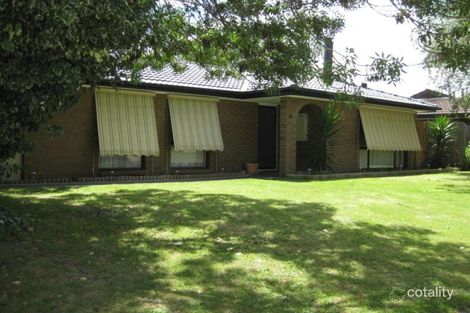 18 Plaza Cres, Dingley Village, VIC 3172