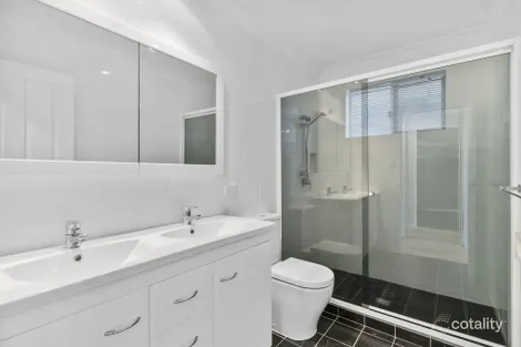 Property photo of 9 Beverley Crescent Broadbeach Waters QLD 4218