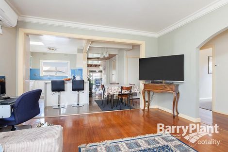 Property photo of 10 Waratah Drive Dandenong North VIC 3175