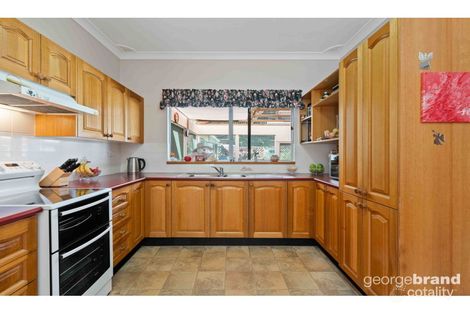 Property photo of 13 Lakeview Avenue Gorokan NSW 2263