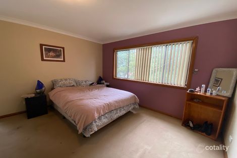 57 River Oak Rd, Farmborough Heights, NSW 2526