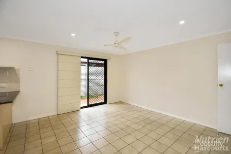 Property photo of 17 Gilbert Place Larapinta NT 0875