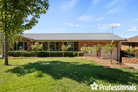 10 Parson Cl, West Bathurst, NSW 2795