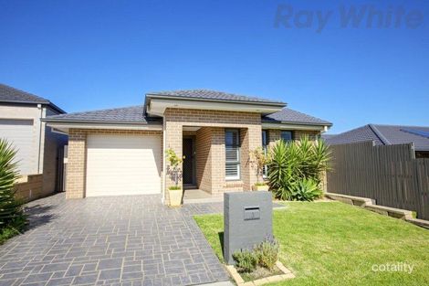 3 Cowling Ave, Middleton Grange, NSW 2171