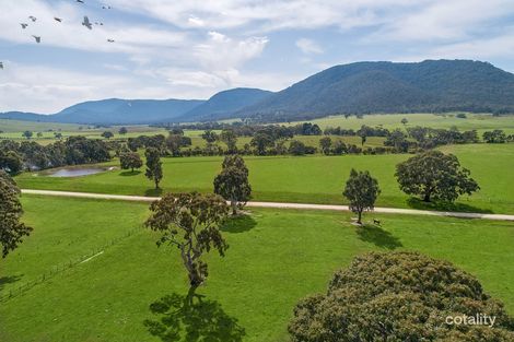 329 Ferntree Gully Rd, Raglan, VIC 3373