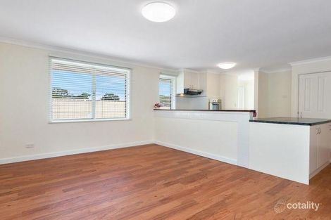 Property photo of 18 Cromer Gardens Parmelia WA 6167