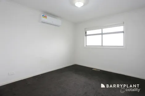 Property photo of 2 Apex Place Berwick VIC 3806