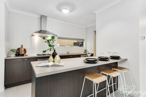 Property photo of 12 Accolade Drive Craigieburn VIC 3064