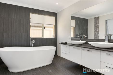 Property photo of 43 James Gilmour Way Darch WA 6065