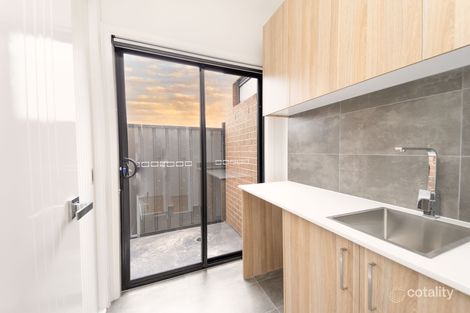 Property photo of 29 Scaevola Road Craigieburn VIC 3064