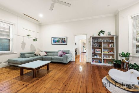 Property photo of 19 Nepean Highway Elsternwick VIC 3185
