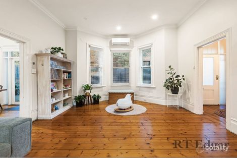 Property photo of 19 Nepean Highway Elsternwick VIC 3185