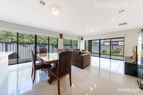 Property photo of 16 Sassafras Place Cranbourne North VIC 3977