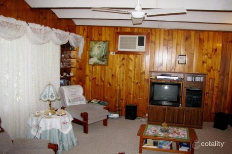 Property photo of 2 Riverview Terrace Morgan SA 5320