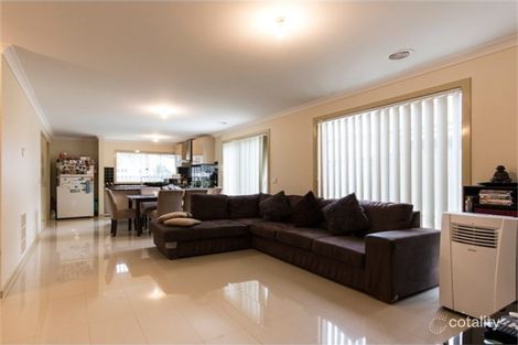 Property photo of 15 Botham Crescent Pakenham VIC 3810