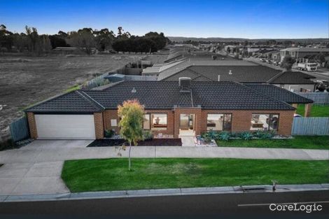 Property photo of 74 Fiorelli Boulevard Cranbourne East VIC 3977