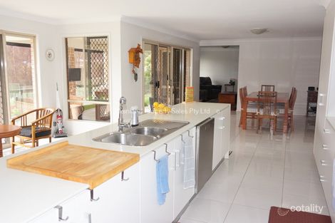 Property photo of 10 Lillypilly Place Regency Downs QLD 4341