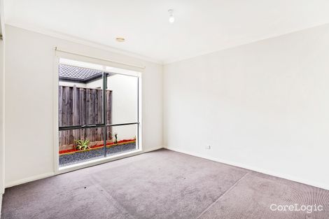 Property photo of 38 Giverny Close Burnside Heights VIC 3023