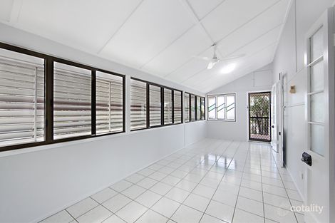 Property photo of 2/5 Shaw Street West End QLD 4810