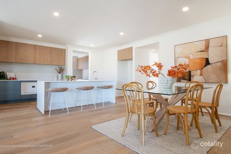 Property photo of 7 Compass Street Drouin VIC 3818