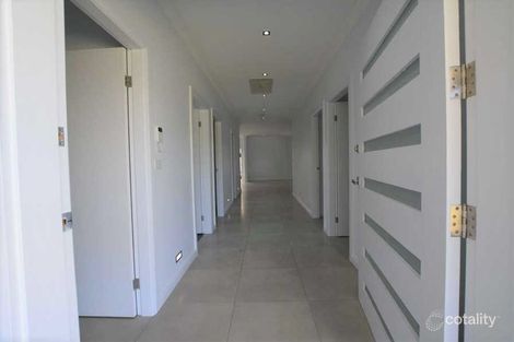 Property photo of 8 Sandra Street Woodpark NSW 2164