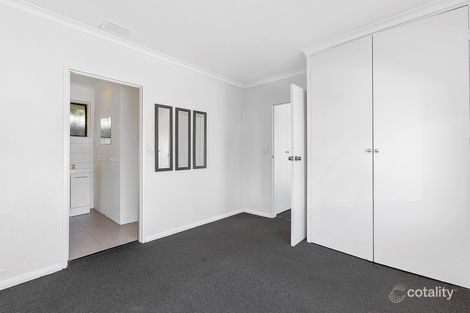 Property photo of 4/28 Irvine Crescent Brunswick West VIC 3055