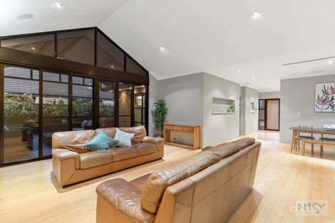 Property photo of 15 Wexcombe Way Aveley WA 6069