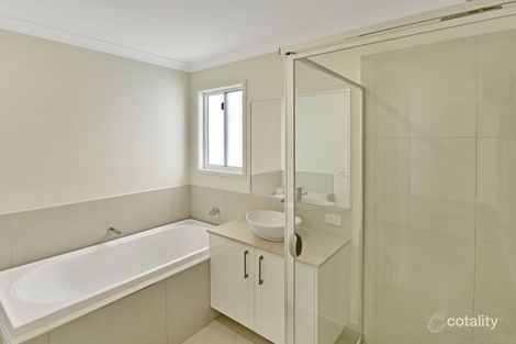 Property photo of 2/8 Lemon Myrtle Place Woombye QLD 4559