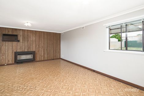Property photo of 19 Devenish Road Lockridge WA 6054