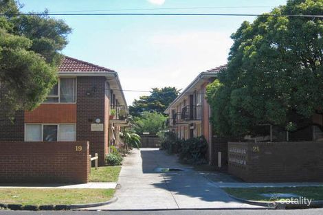 Property photo of 1/21 Toolambool Road Carnegie VIC 3163