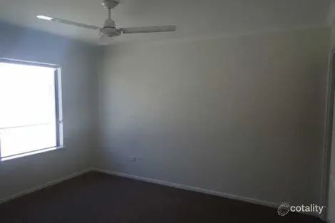 Property photo of 4/74 Makybe Diva Drive Ooralea QLD 4740