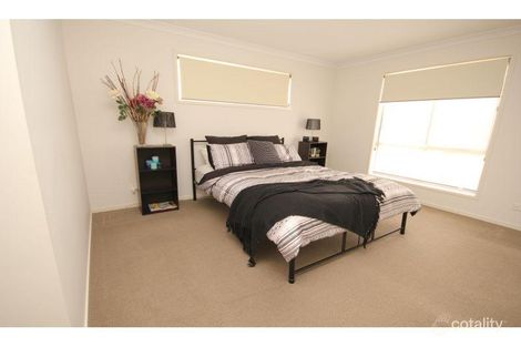Property photo of 19 Clyde Finlay Street Macgregor ACT 2615