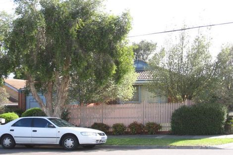 2/11 Mount Pleasant Dr, Mount Waverley, VIC 3149