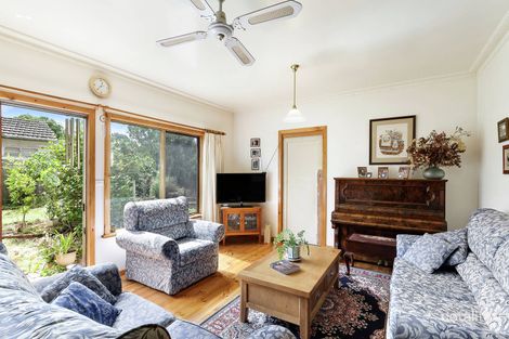 Property photo of 27 Dixon Grove Blackburn VIC 3130