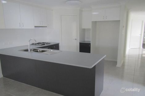 Property photo of 33 Falcon Drive Calala NSW 2340